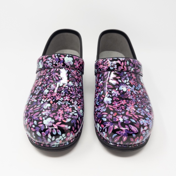 Floral Women's Clogs - Picture 4 of 6